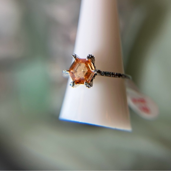 🐾 Let’s Make Magic 🐾 - Picture 2 of 8